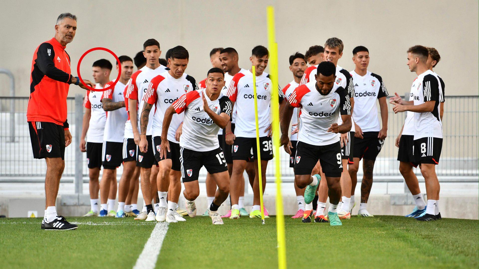 减速和冲刺, 以及他的身, 另一位青年 减速和冲刺, 以及他的身, 另一位青年