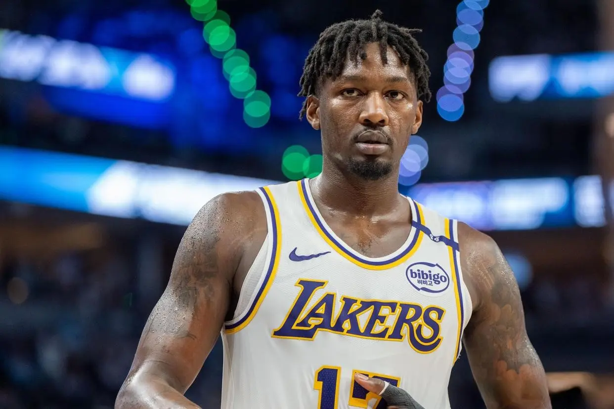 AA, 火箭队优势, 向合同球员