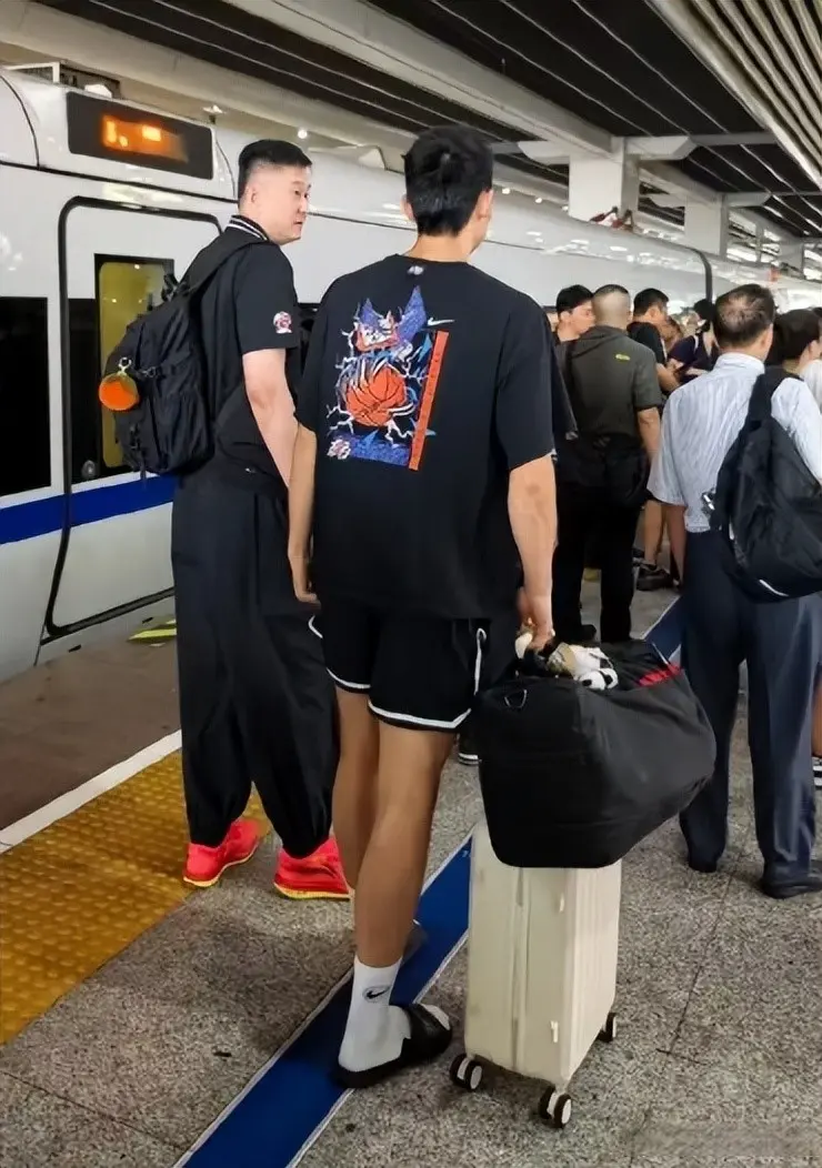 向杜锋汇报, 复训练, img