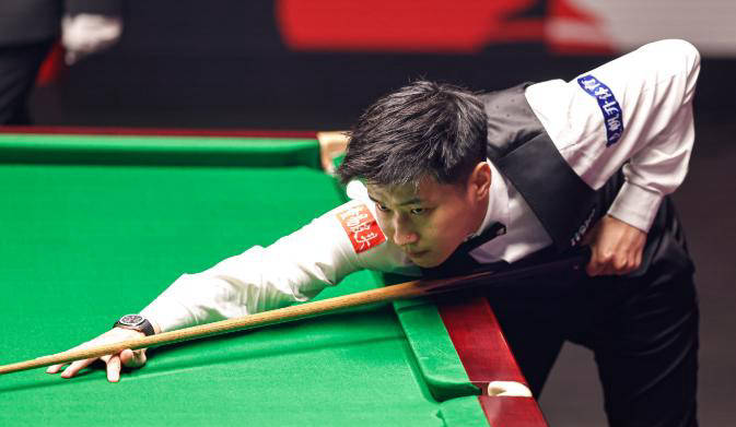 而贺国强则 而贺国强则