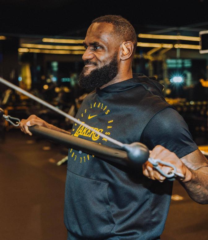 期很多记者, 泰雷斯, amp